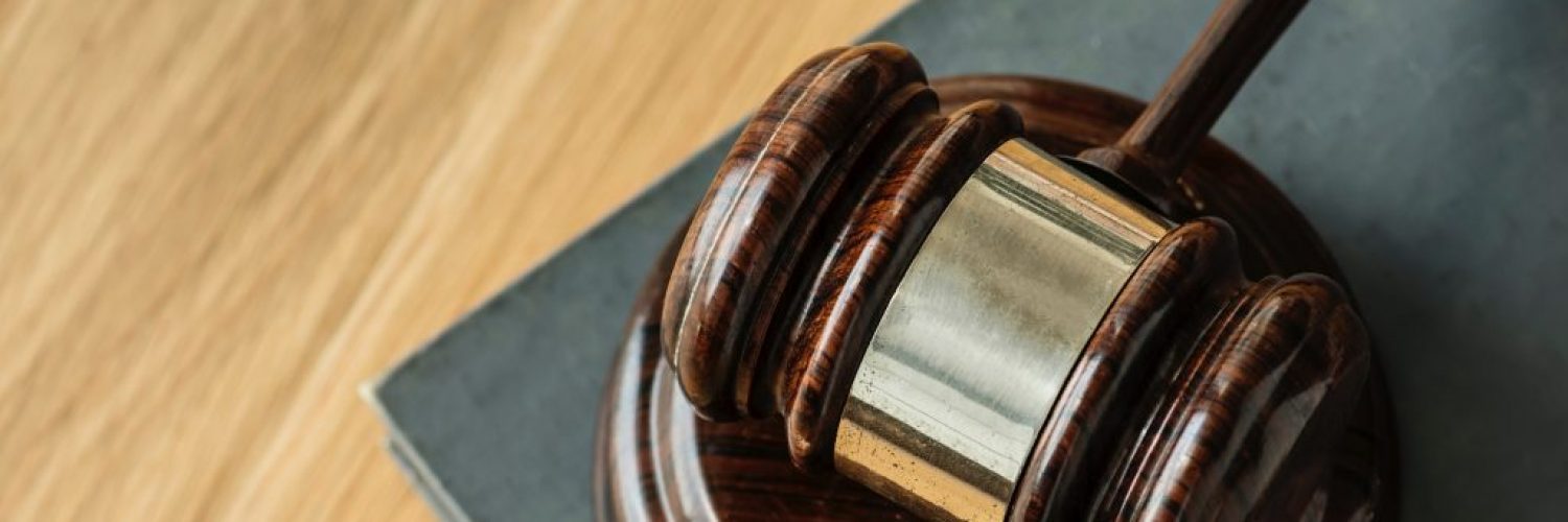 gavel 1